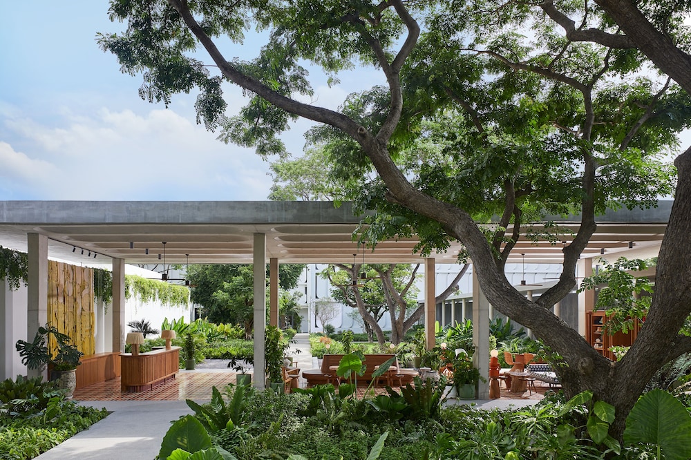 The Standard Hua Hin 3/82