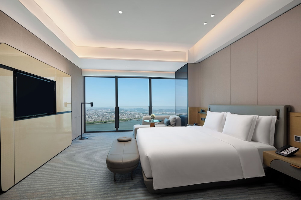 1 Bedroom, Guangji, Suite, King Bed, Bridge View
