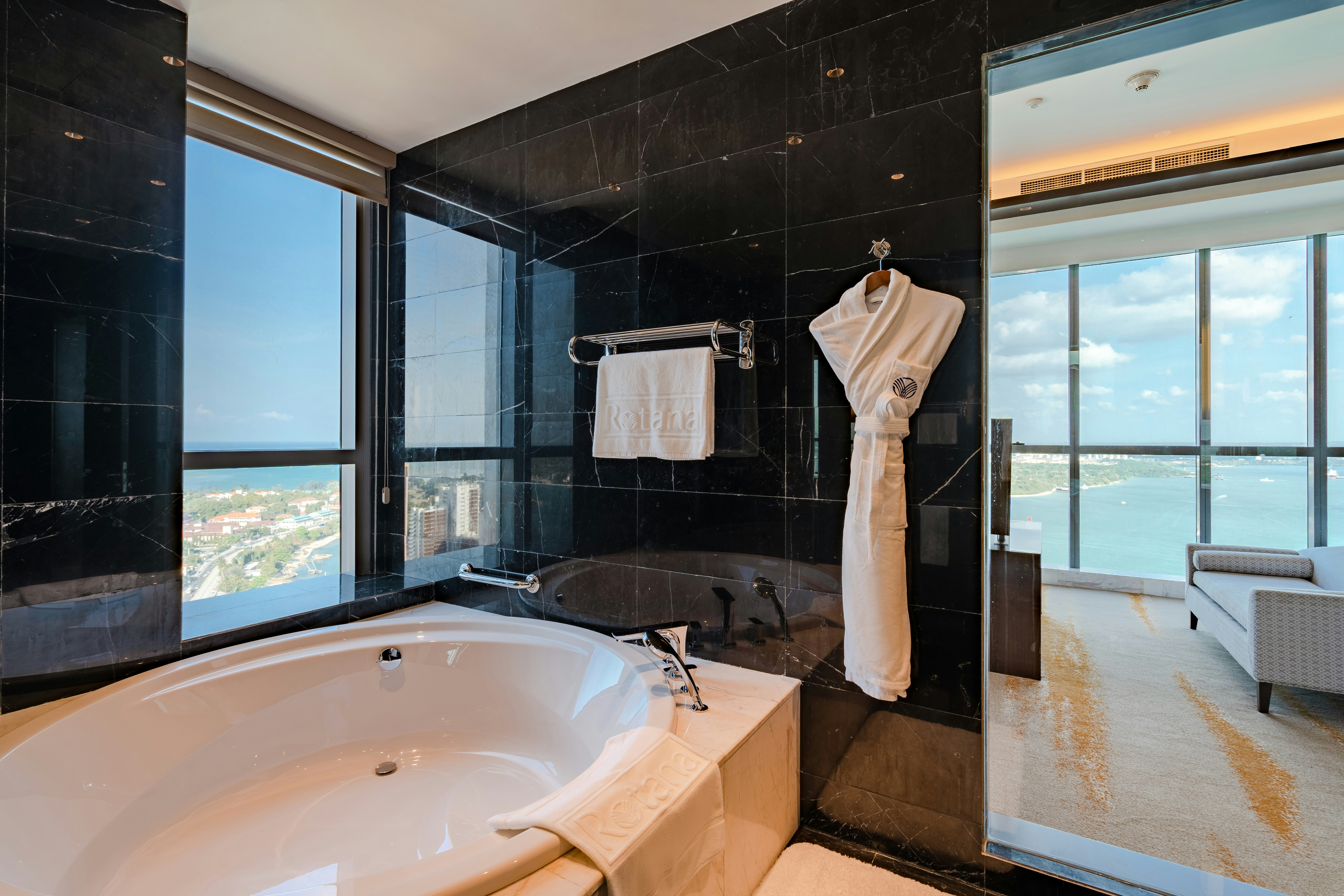 Johari Rotana 29/66