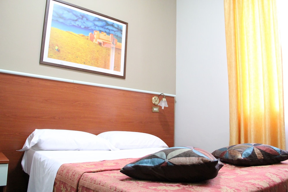 ECONOMY, DOUBLE BED
