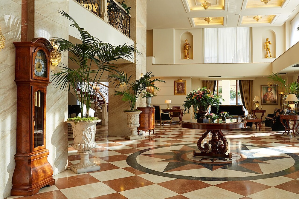 Mediterranean Palace Hotel 36/43