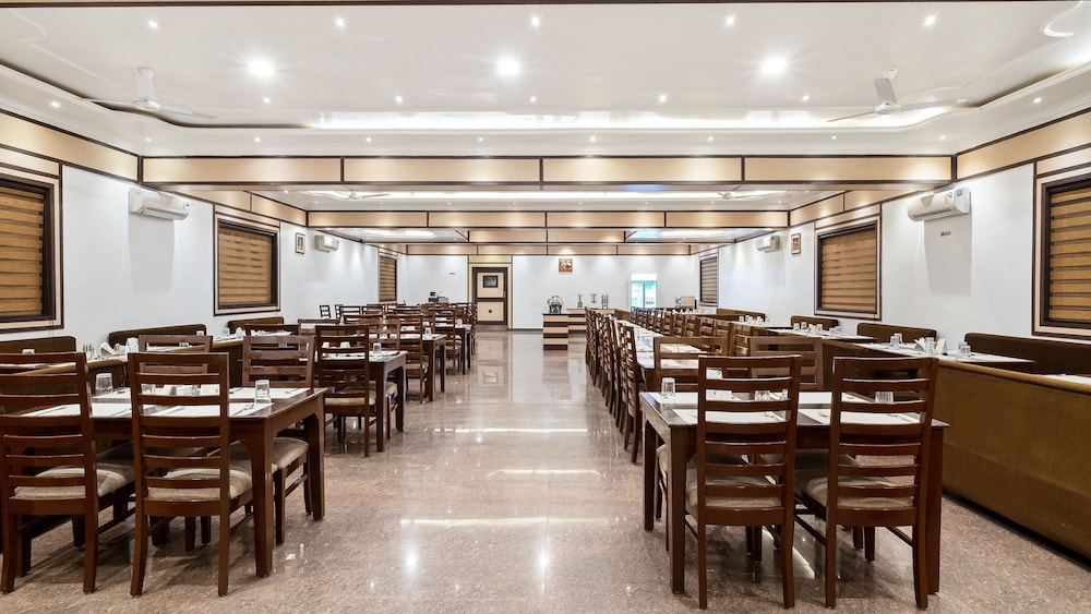 NIRANJANA HOTEL 39/50