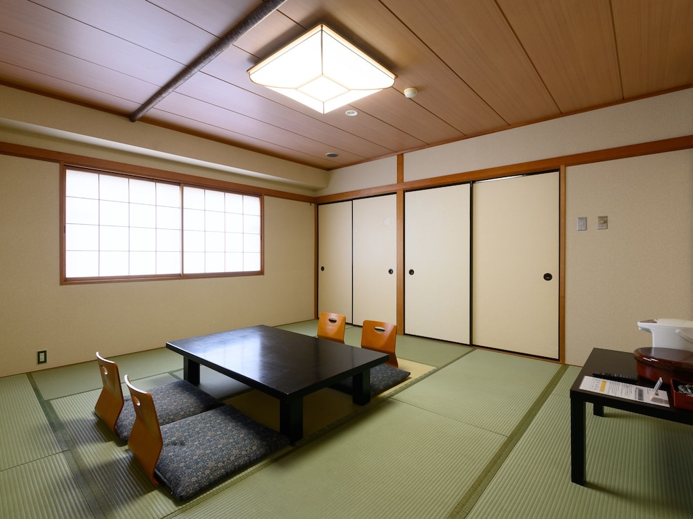 Sabae City Hotel 55/58