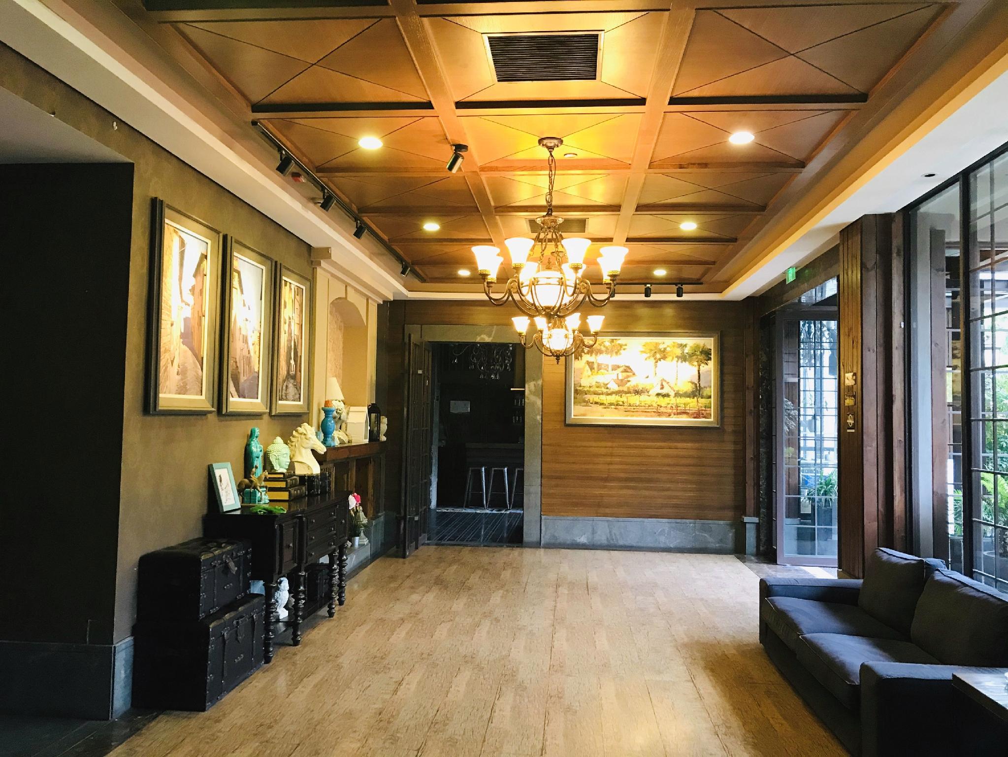 Elegant Hotel 17/48