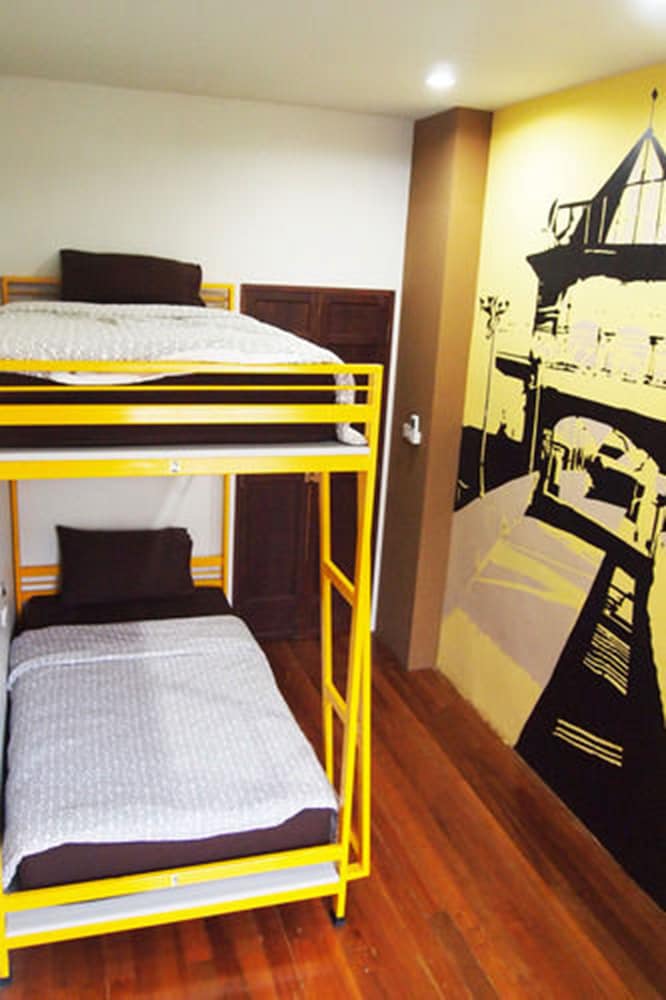 Sunny Hostel Phuket 6/29