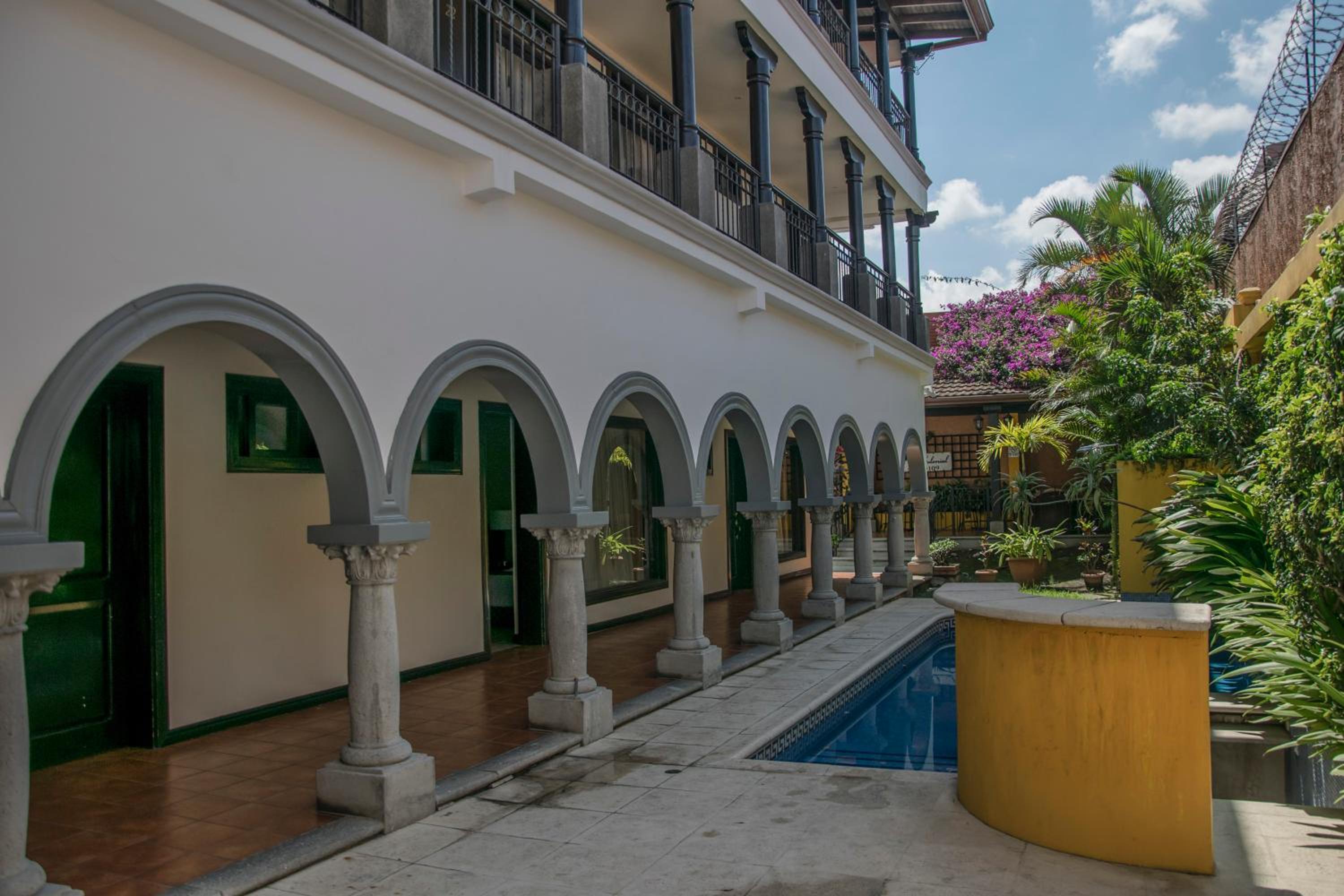 Colonial 59/60