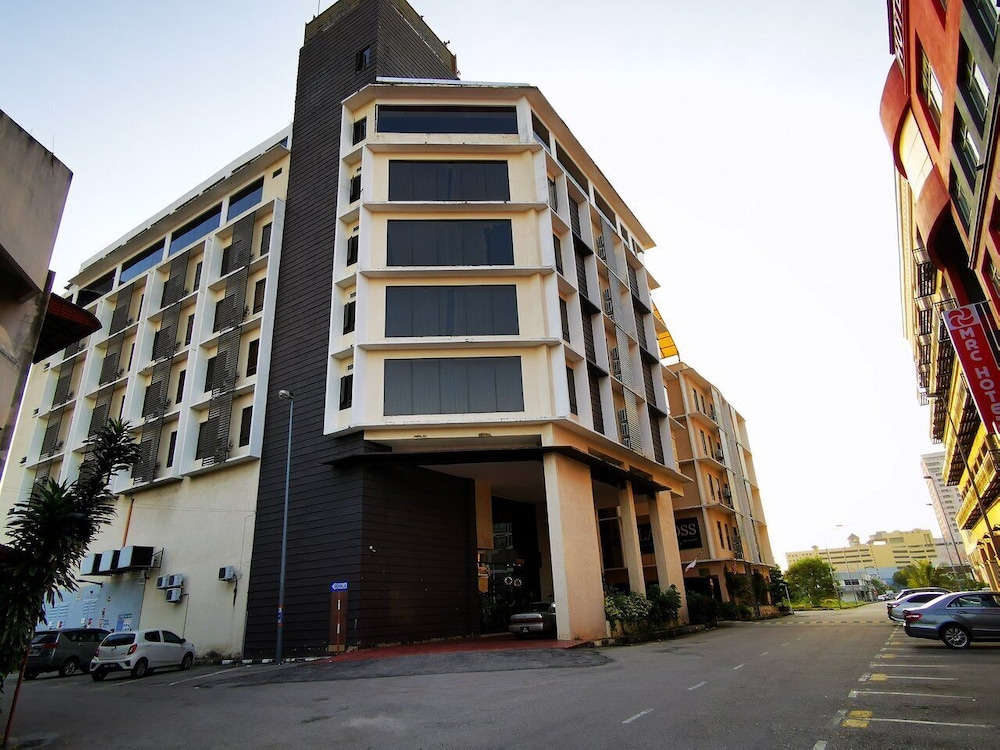 La Boss Hotel 51/56
