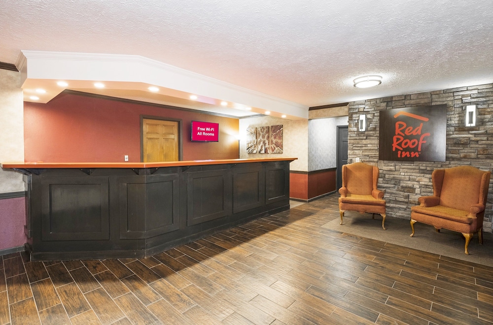 Red Roof Inn Uhrichsville 6/33