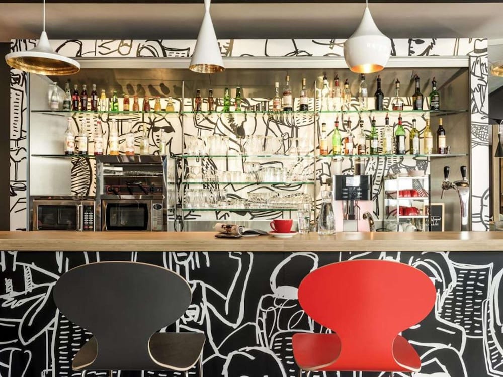 Ibis Bordeaux Centre Bastide 60/72