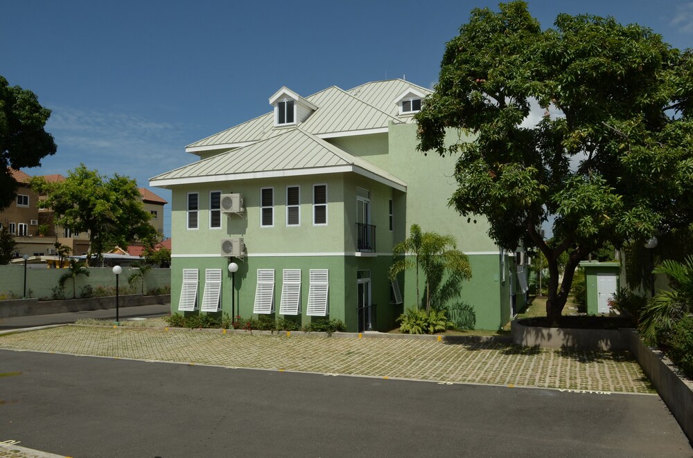 Kingsway New Kingston Guest Apartment Ii 4/45