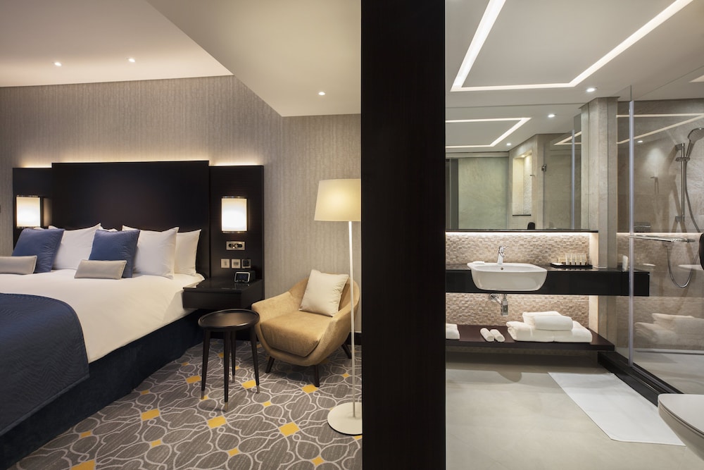 Crowne Plaza Bahrain 21/78