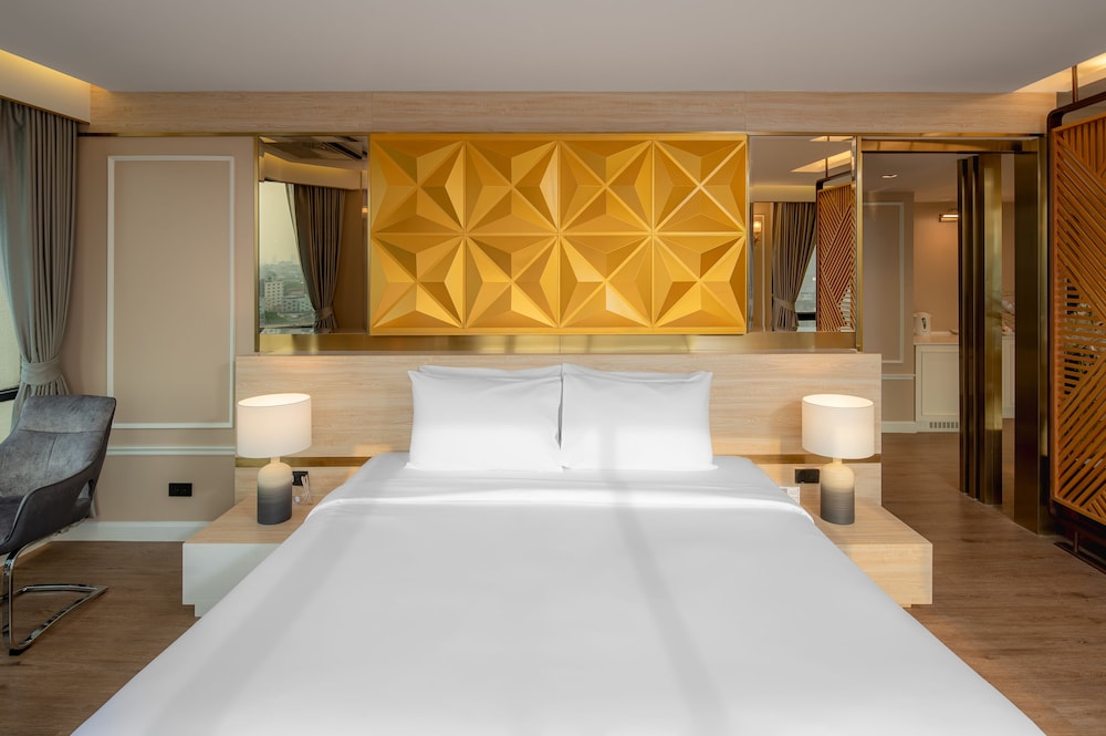 Alexander Hotel 22/50