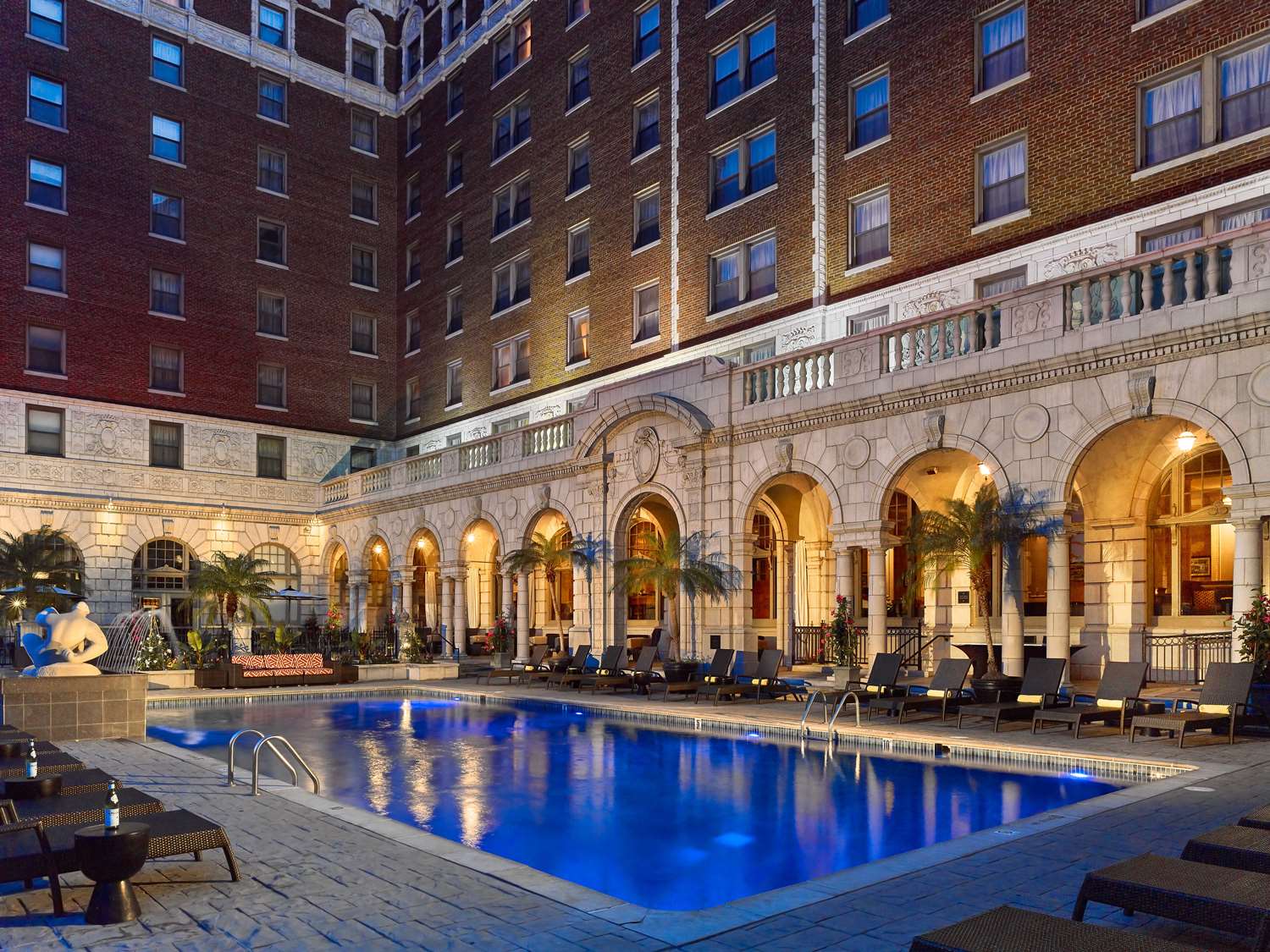 The Chase Park Plaza Royal Sonesta St. Louis 8/76