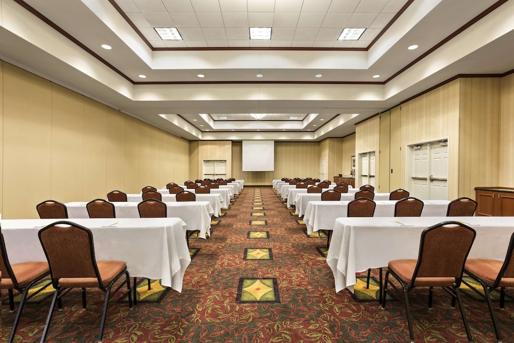 Hilton Garden Inn Bartlesville 39/40
