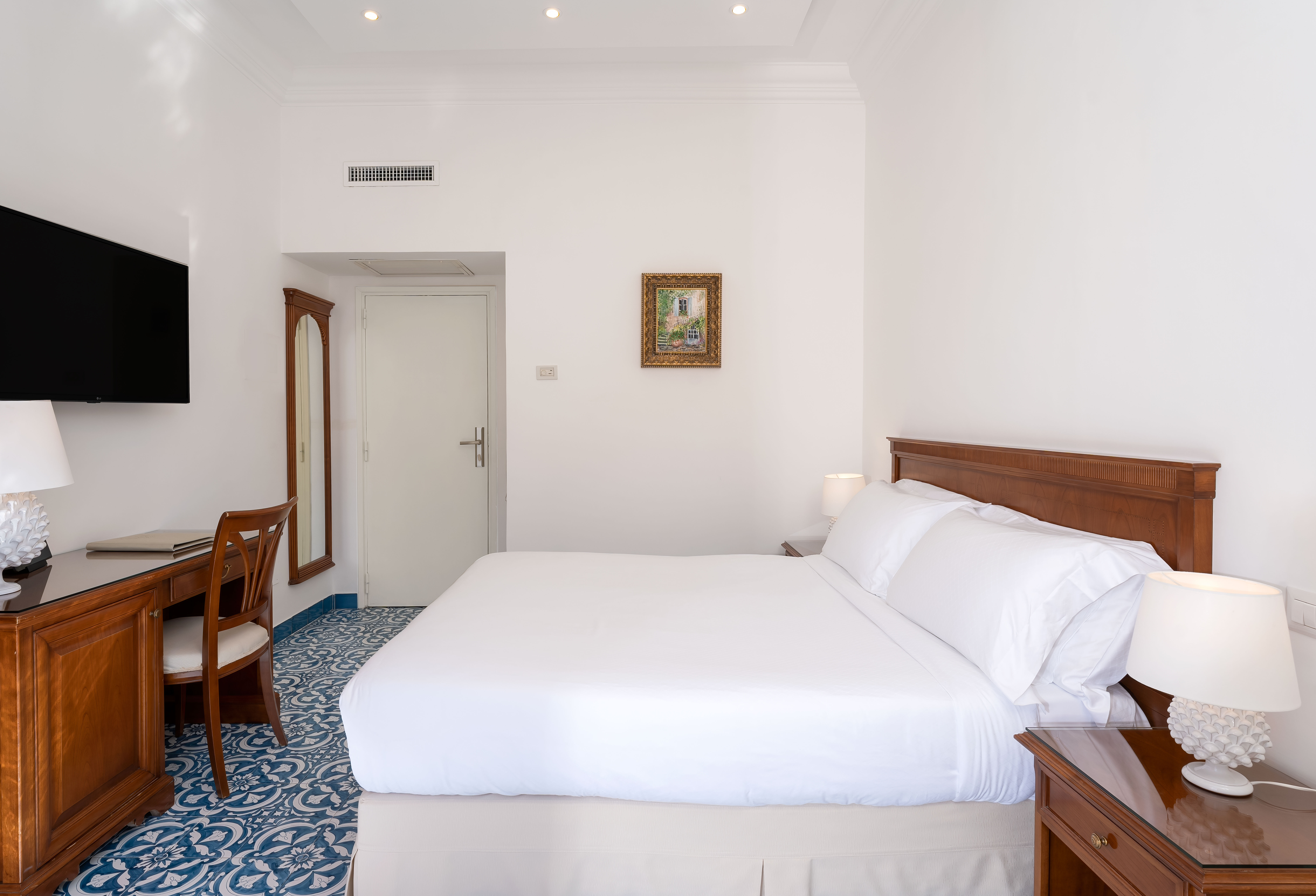 ROOM, DOUBLE OR TWIN BED, GARDEN VIEW