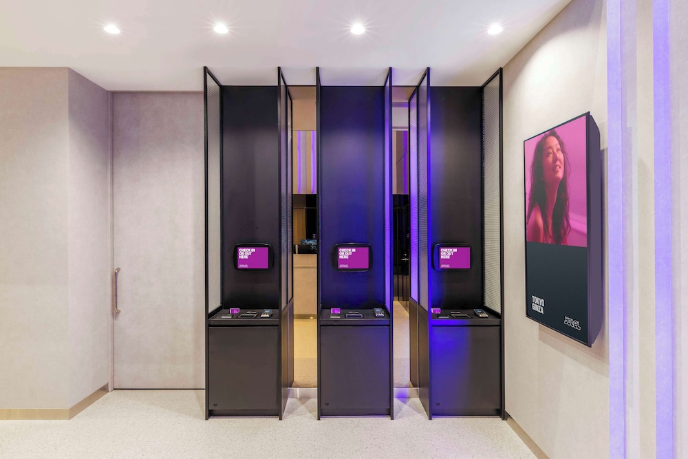 YOTEL Tokyo Ginza, Select by Hilton 41/50