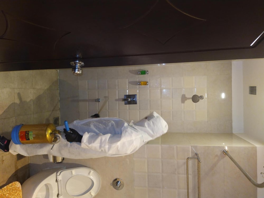 REGENTA Inn Ranip Ahmedabad 30/32