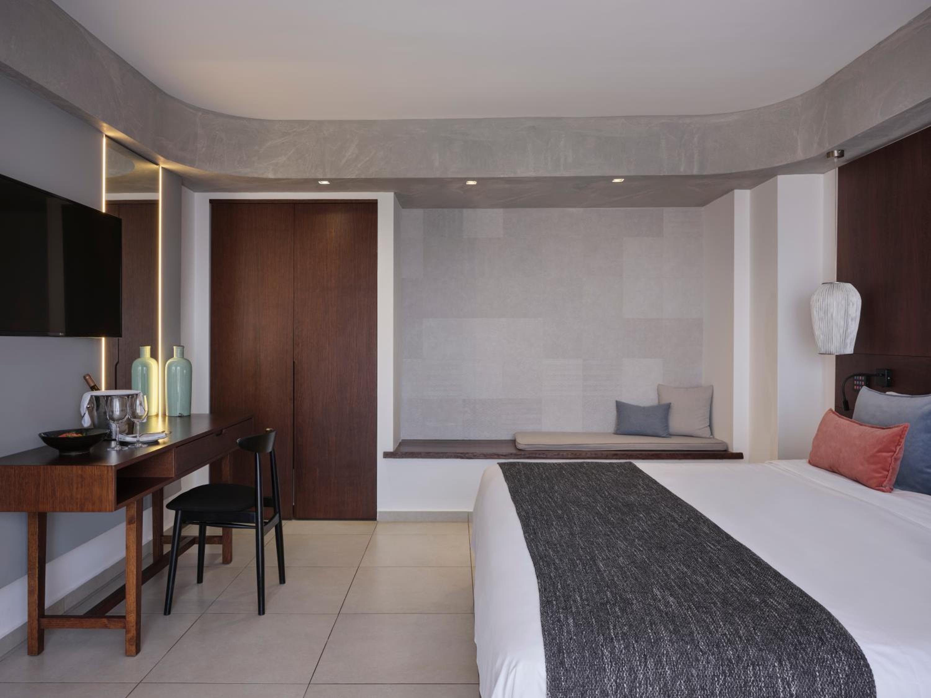 ROOM, DOUBLE BED, INLAND VIEW, PRIVATE POOL