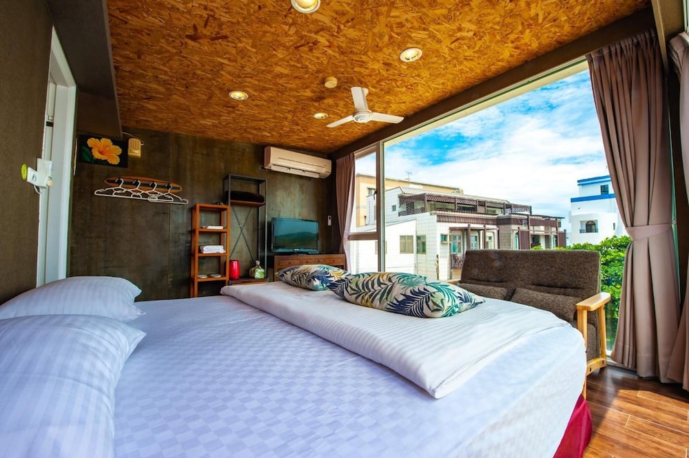 Mahalo B&B 10/29