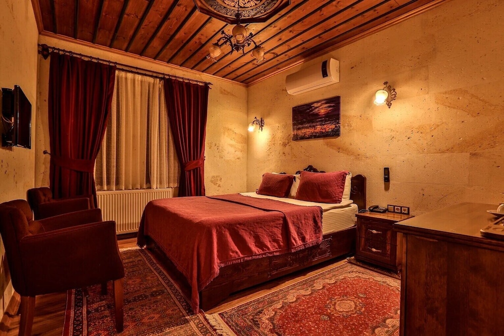 Milat Cave Hotel 14/50