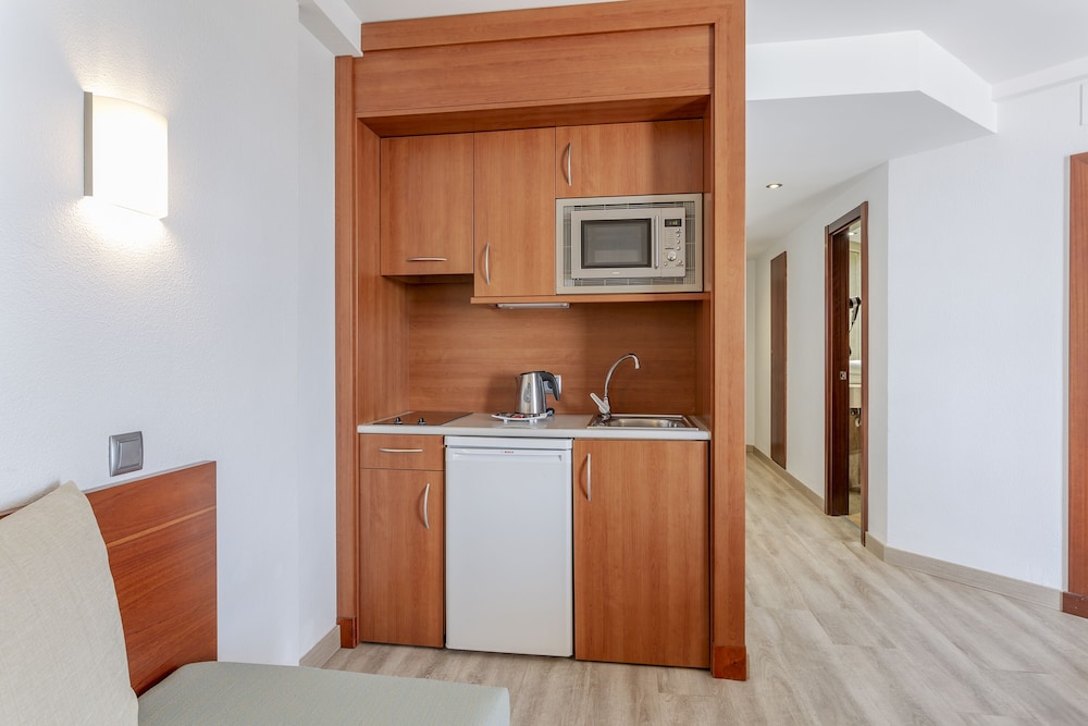 Marins Beach Club Adults Only 3/50