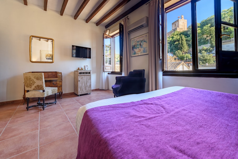 Hotel Palacio de Santa Ines 28/75