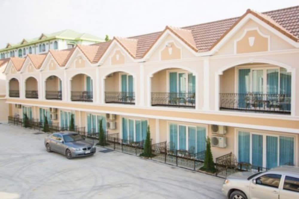 Lk Majestic Villa 3/40