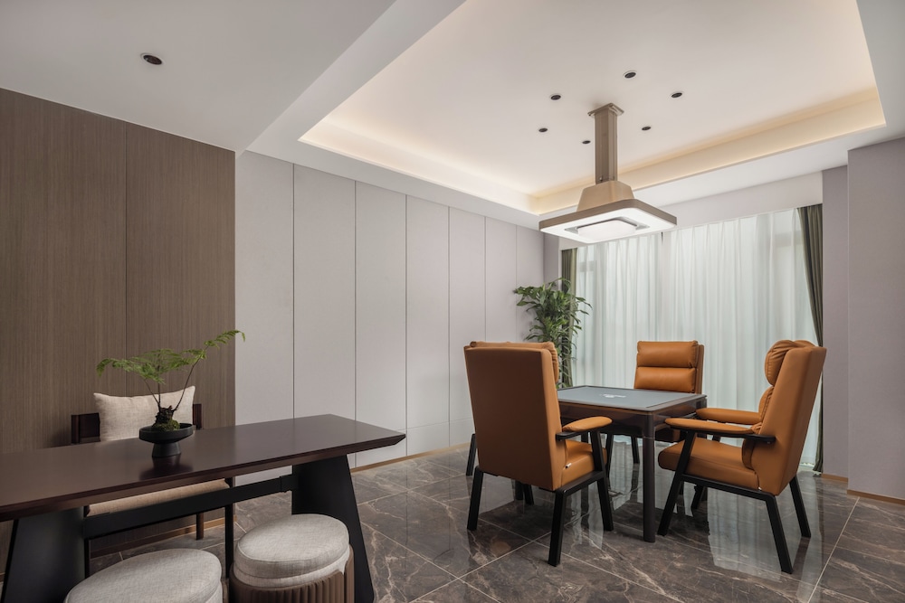 Howard Johnson by Wyndham Zun Ju Hotel Cheng Du 49/61