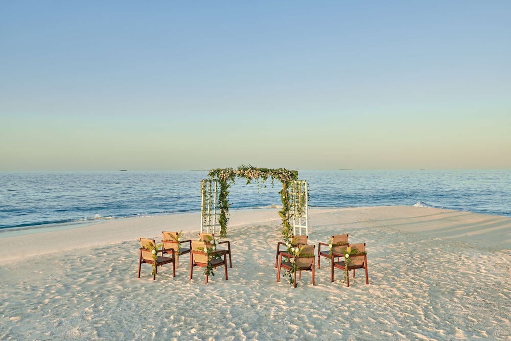Alila Kothaifaru Maldives 111/117