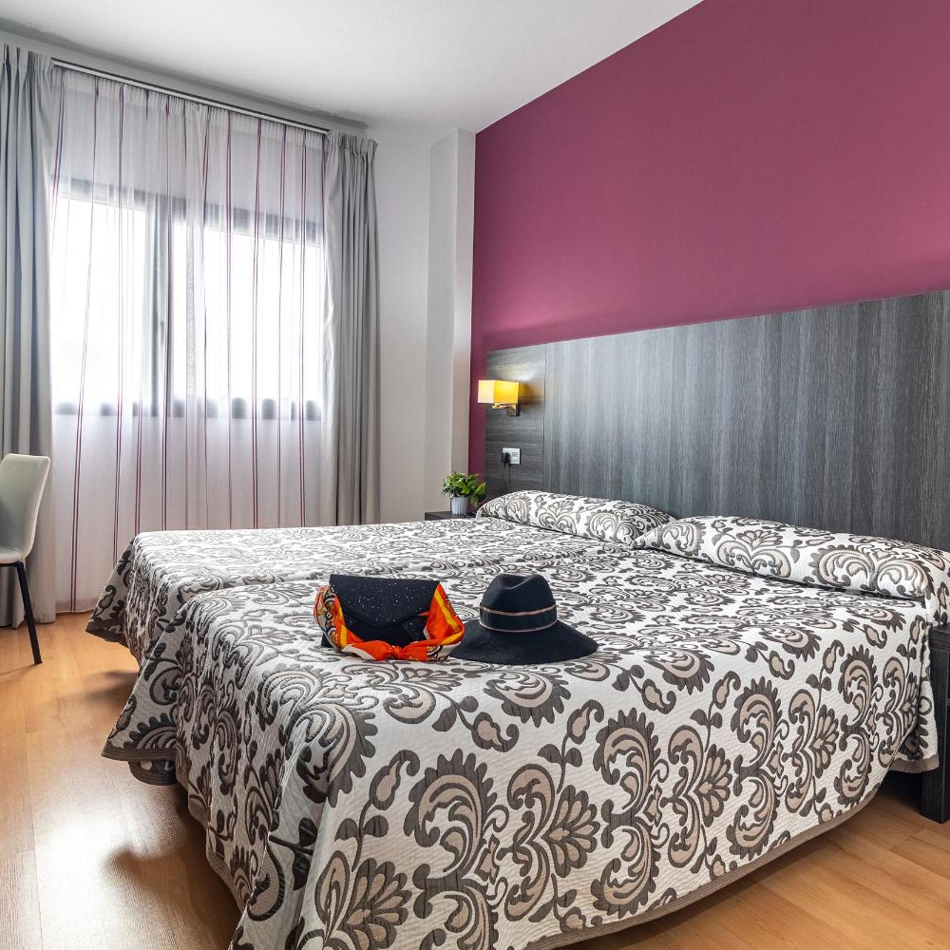 Hotel Abades Via Norte 12/30