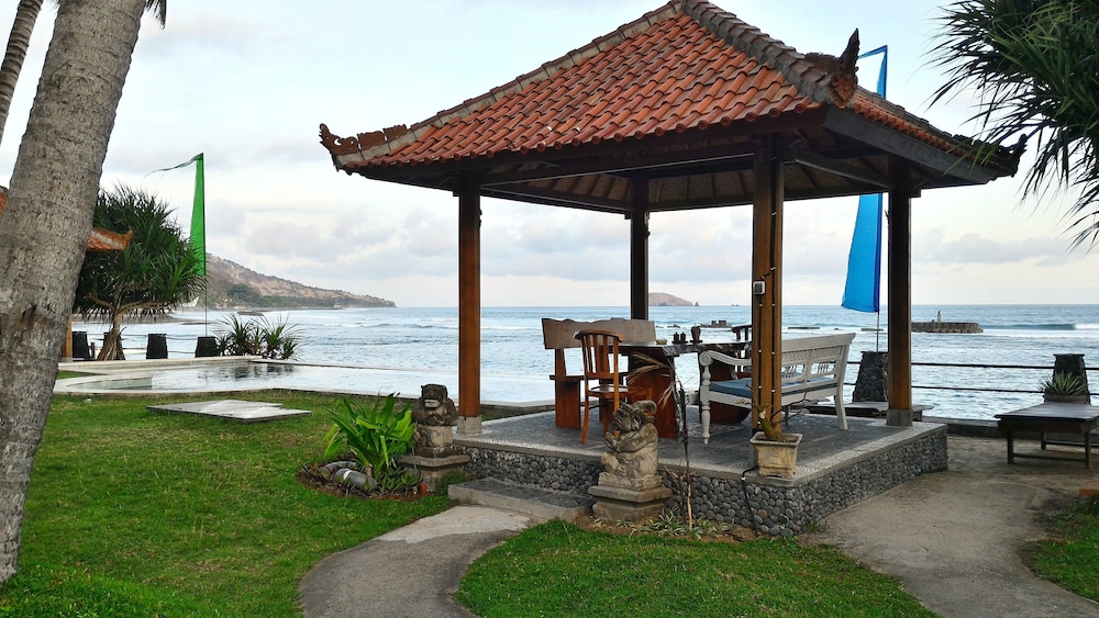 Amarta Beach Cottages 7/38