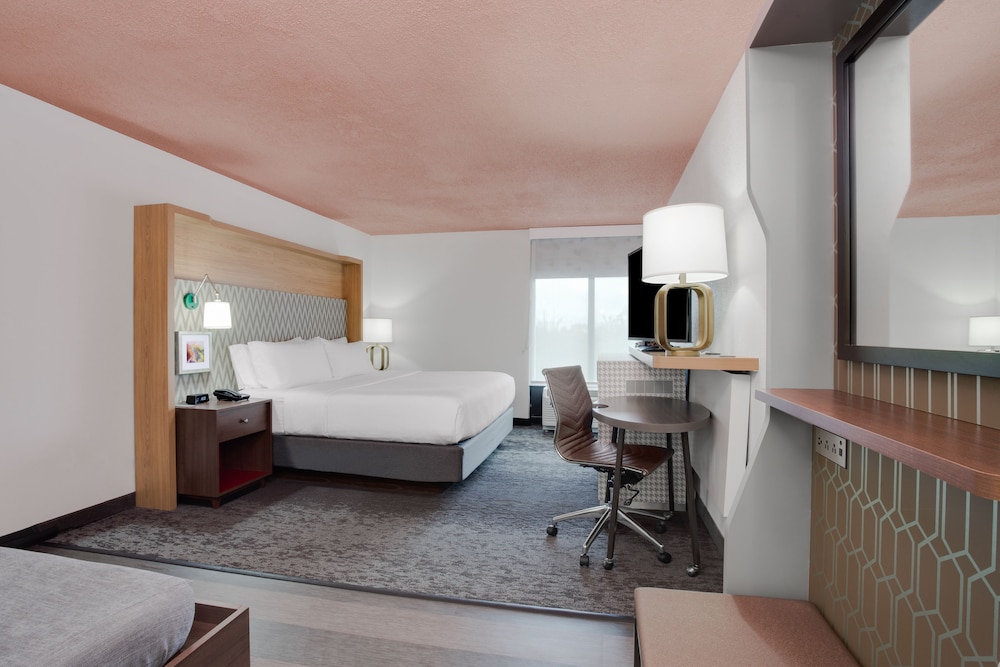 Holiday Inn Roanoke Airport-Conference CTR 7/60