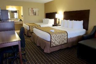 غرفة بسرير كينج مع أريكة، Best Western Green Tree Inn 9/10