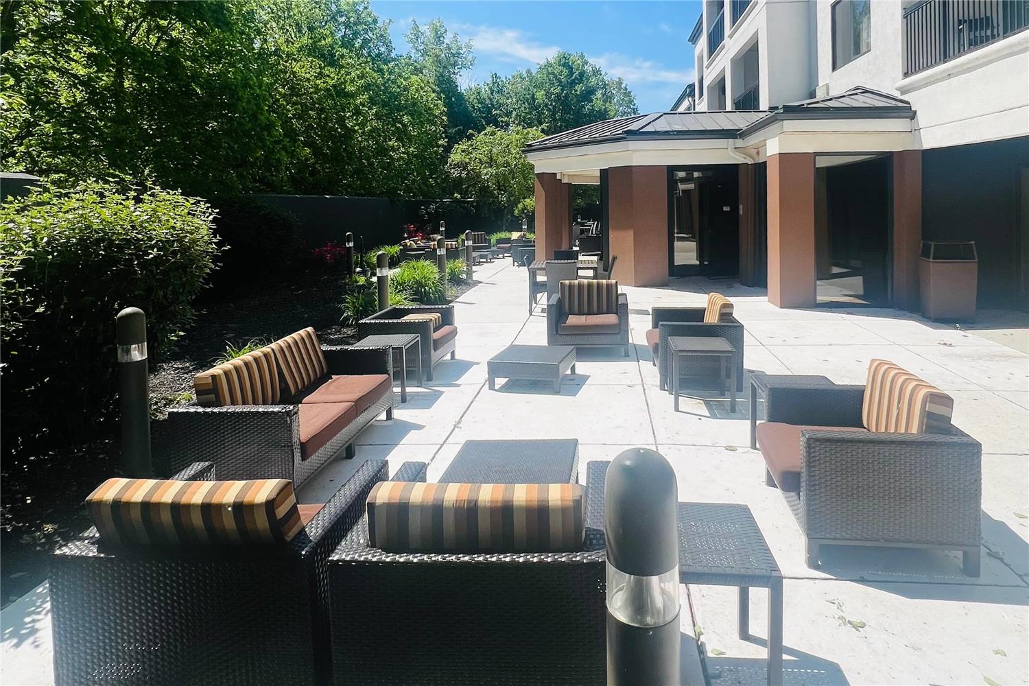 Country Inn & Suites by Radisson, Columbus-Edinburgh 15/20