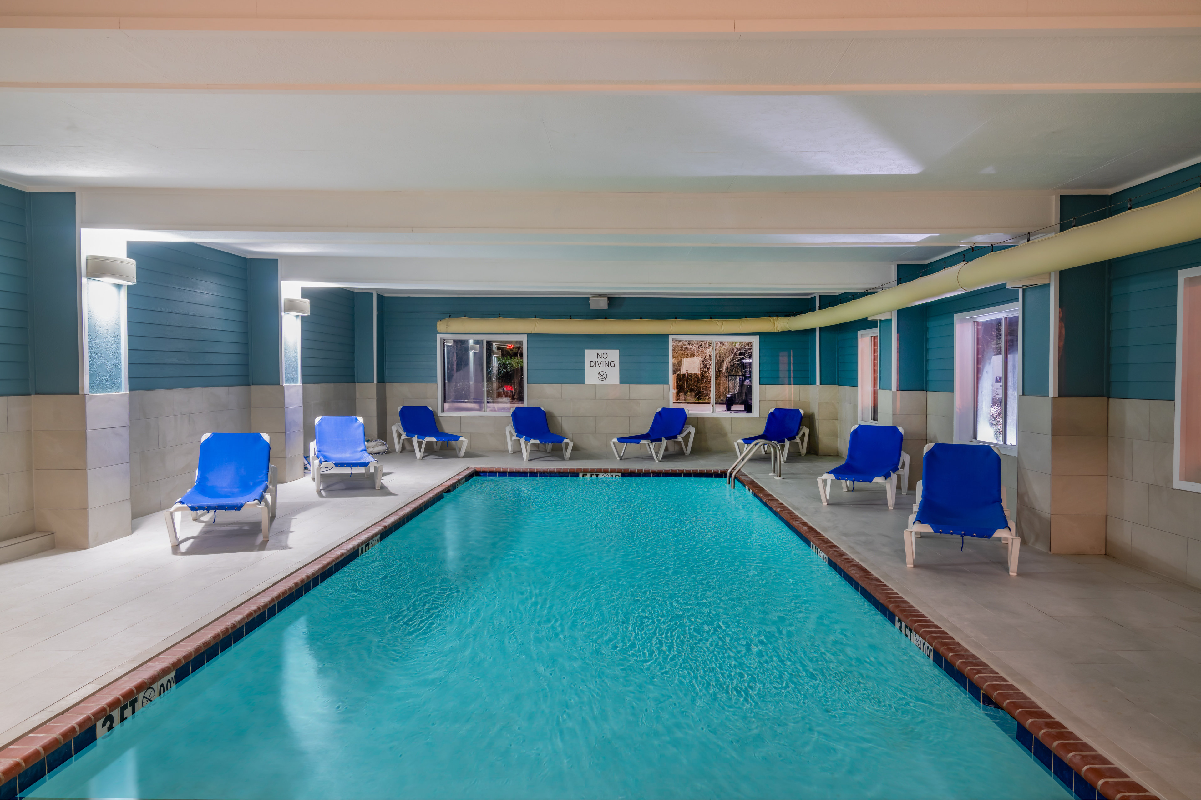 Holiday Inn Express Hotel And Suites Magee 30/49