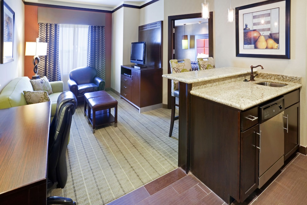 Staybridge Suites Dfw Airport North 44/75
