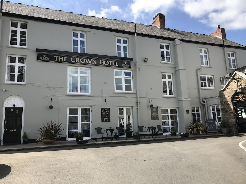 The Crown Hotel 3/50