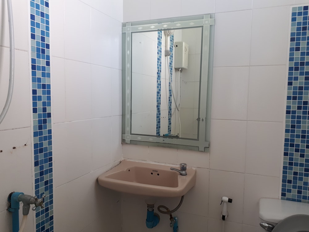 3 BEDROOMS, BUNGALOW