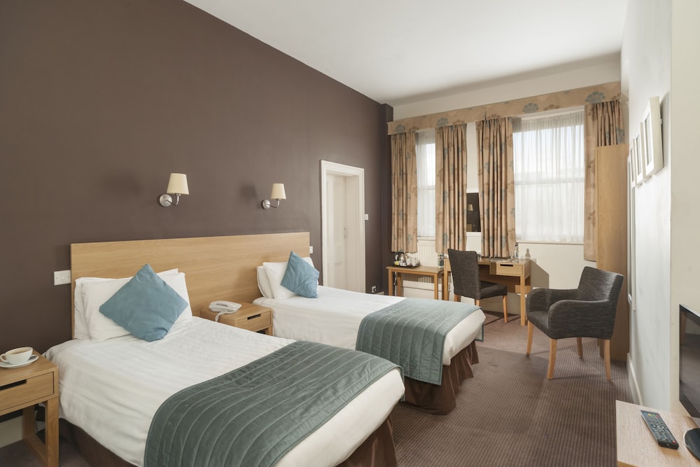 Carlton Hotel 25/68