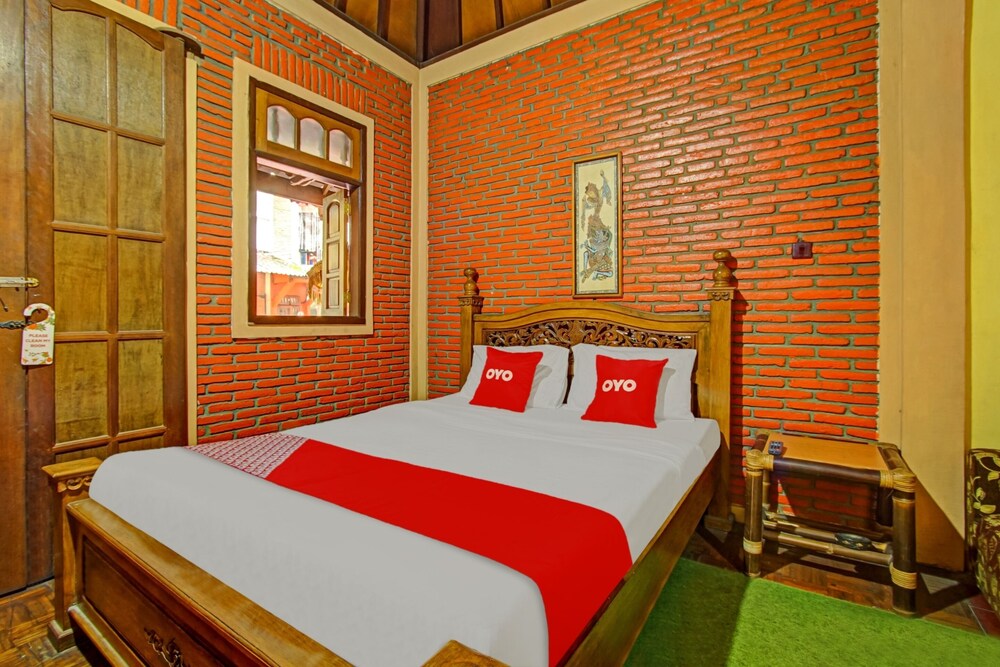OYO 90031 Villa Papada 11/23