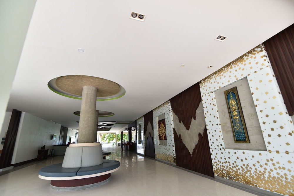 Varin Beach Resort 49/75