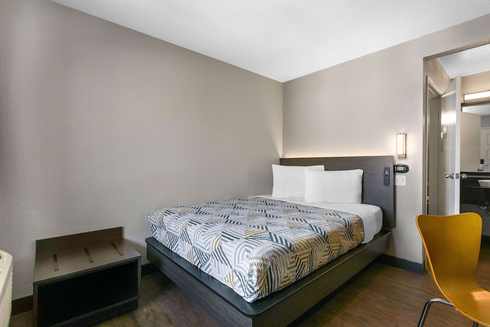 Motel6 Merced, CA - North 20/43