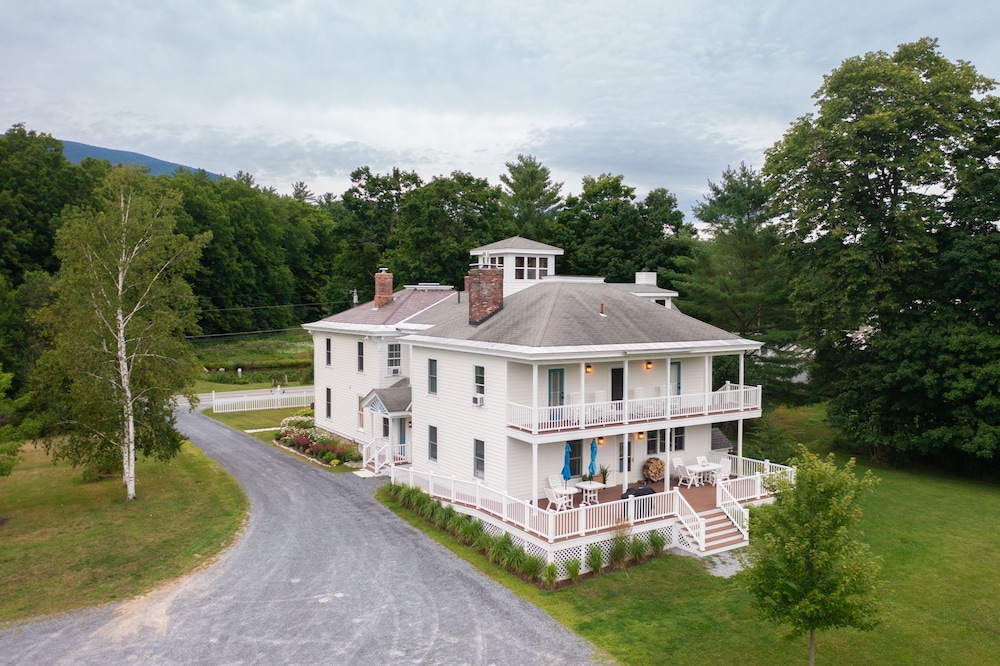 Hill Farm Inn 39/50