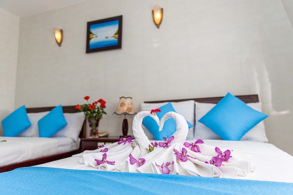 Phong Lan 2 Hotel 33/50