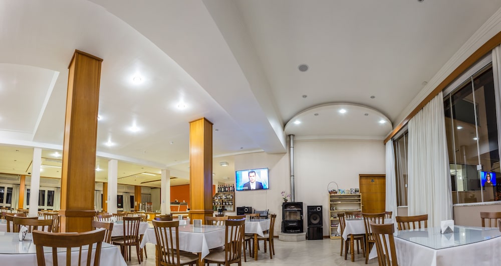 Prata Villaggio Hotel 51/63