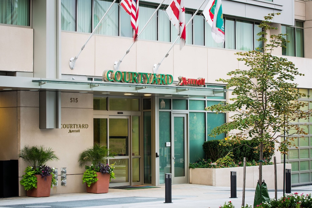 Courtyard Washington Dc Foggy Bottom 1/50