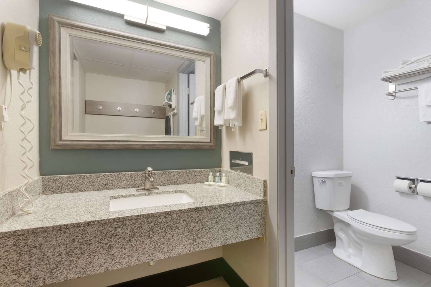 Quality Inn Newton at I-80 23/24