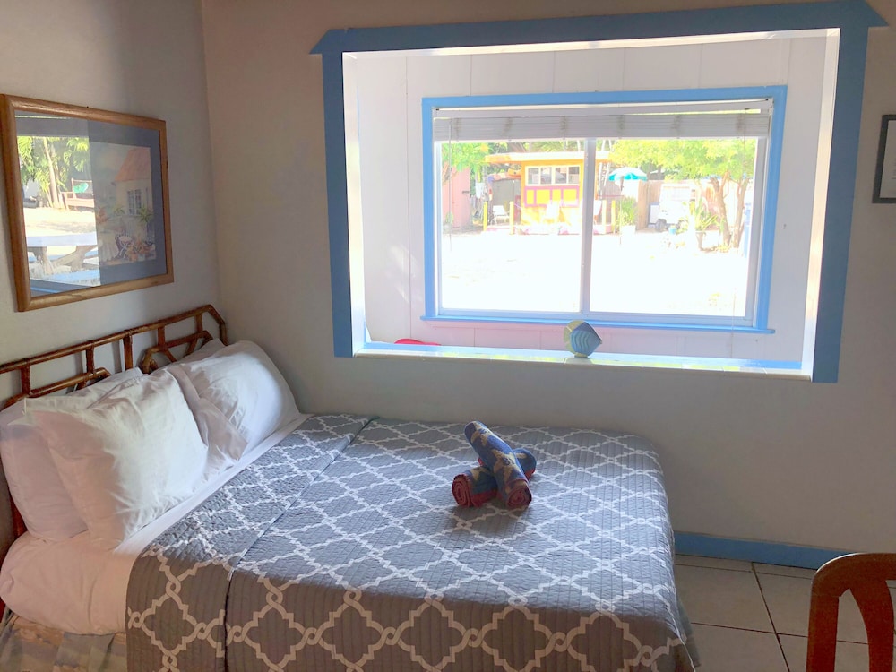Duplex, Economy, 1 Double and 1 Single Bed, Beach Side, Kitchenette