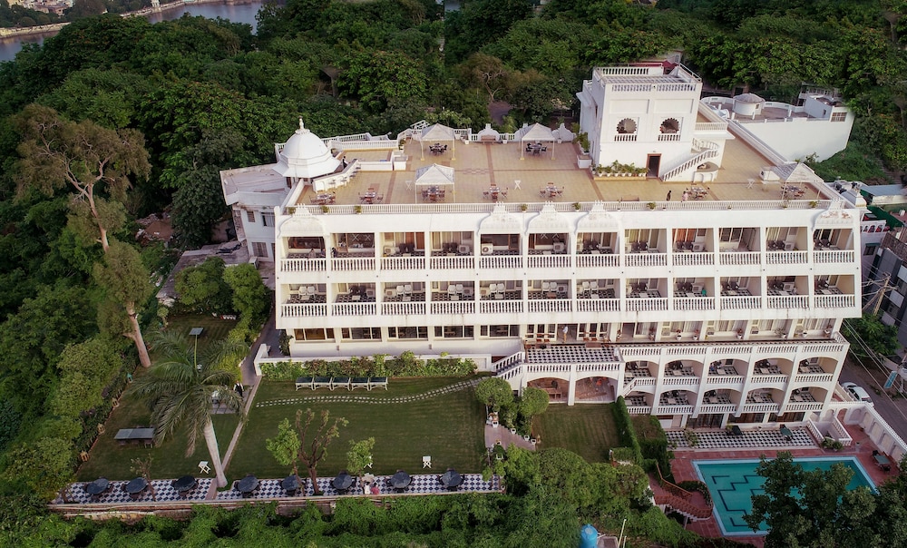 Hotel Hilltop Palace 1/29