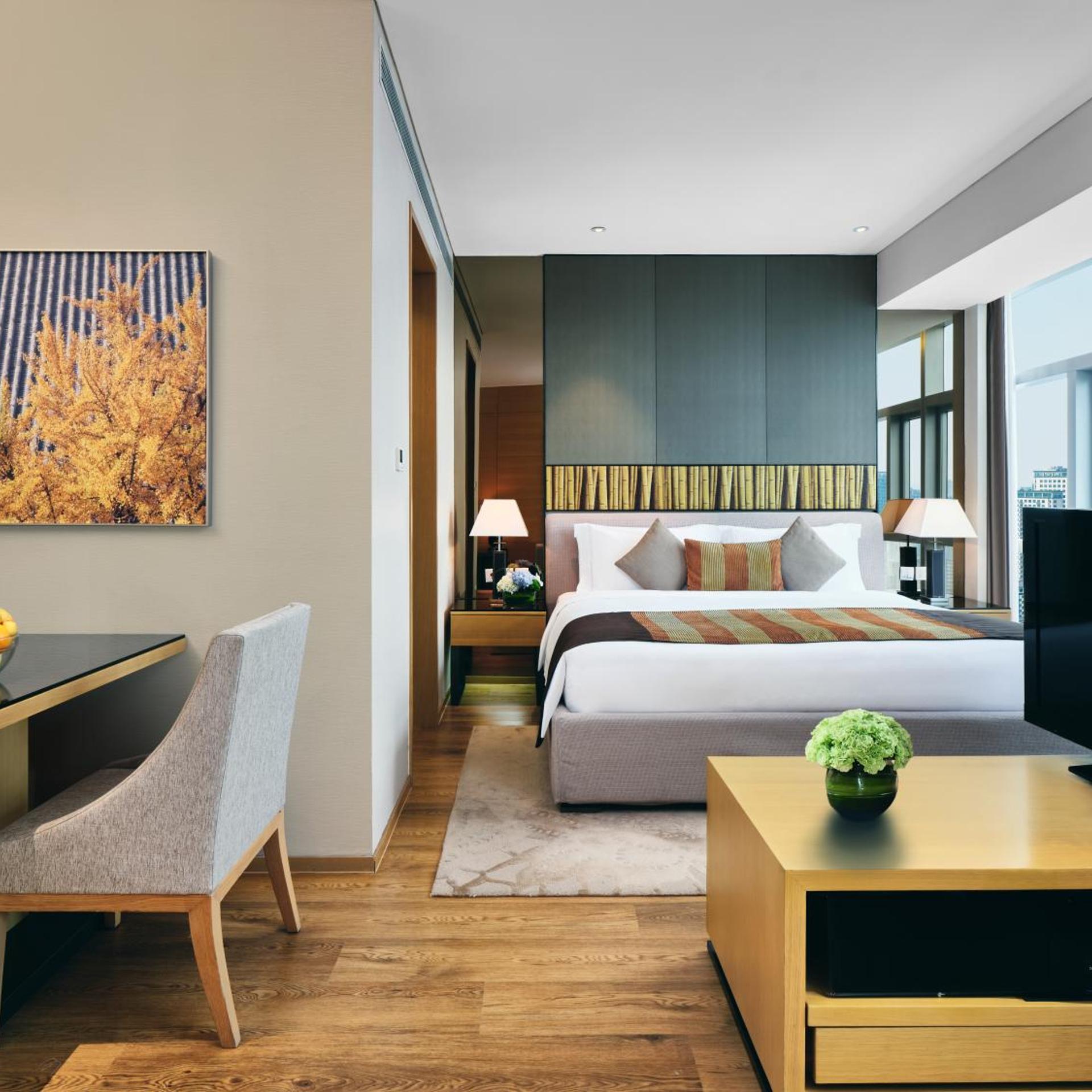 Deluxe Suite